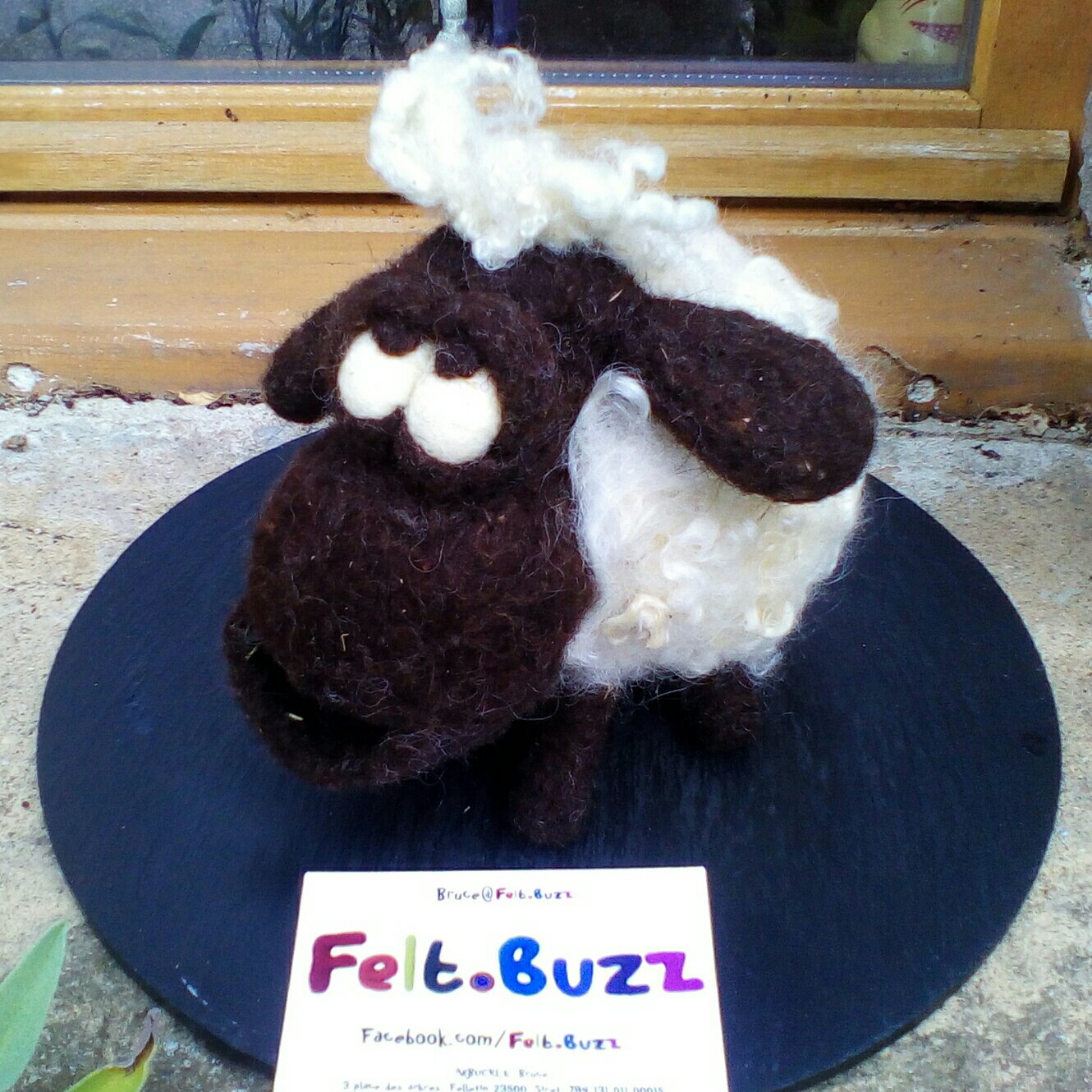 Large Felt.Buzz Sheep